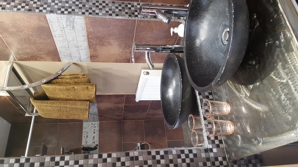 Le Bonimenteur Bed & Breakfast