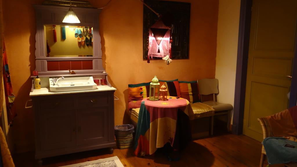 Le Bonimenteur Bed & Breakfast