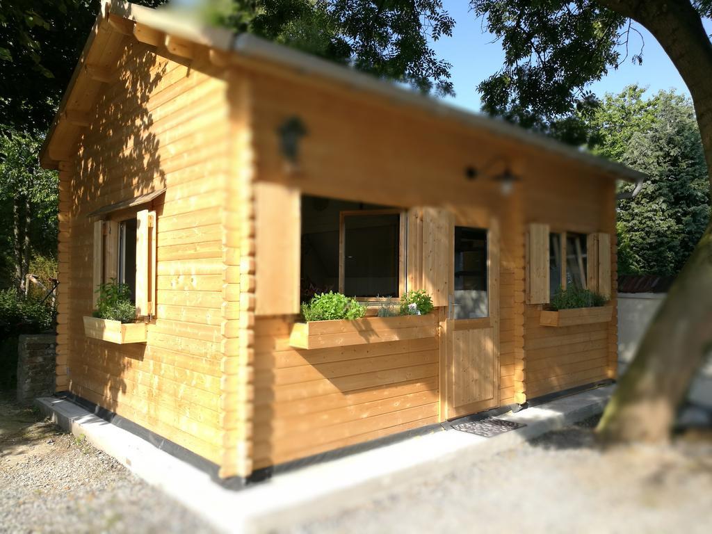 Le Bonimenteur Bed & Breakfast