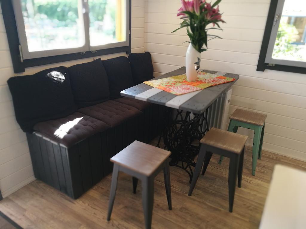 Le Bonimenteur Bed & Breakfast Charleroi